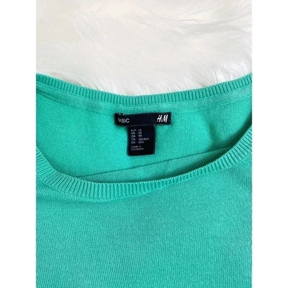 ⭐️ 5 for $25 ⭐️ XS Mint Green H&M Pullover - Picture 2 of 4